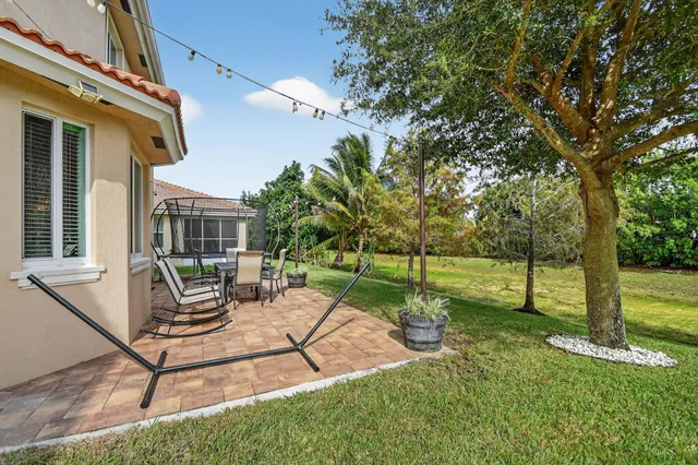 $549,000 | 830 Palm Tree Lane, West Palm Beach, FL 33415