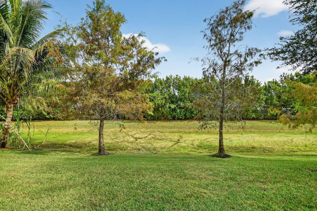 $549,000 | 830 Palm Tree Lane, West Palm Beach, FL 33415