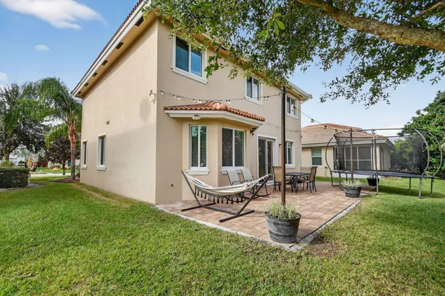 $549,000 | 830 Palm Tree Lane, West Palm Beach, FL 33415