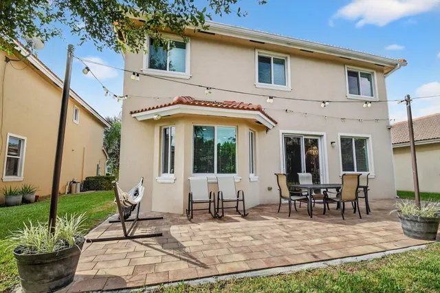 $549,000 | 830 Palm Tree Lane, West Palm Beach, FL 33415
