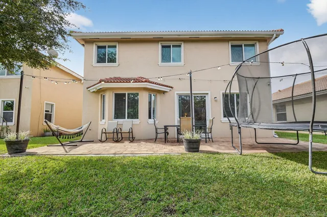 $549,000 | 830 Palm Tree Lane, West Palm Beach, FL 33415