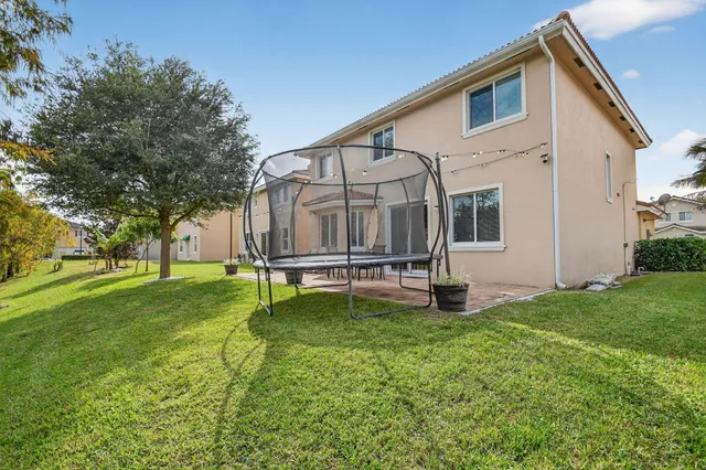 $549,000 | 830 Palm Tree Lane, West Palm Beach, FL 33415