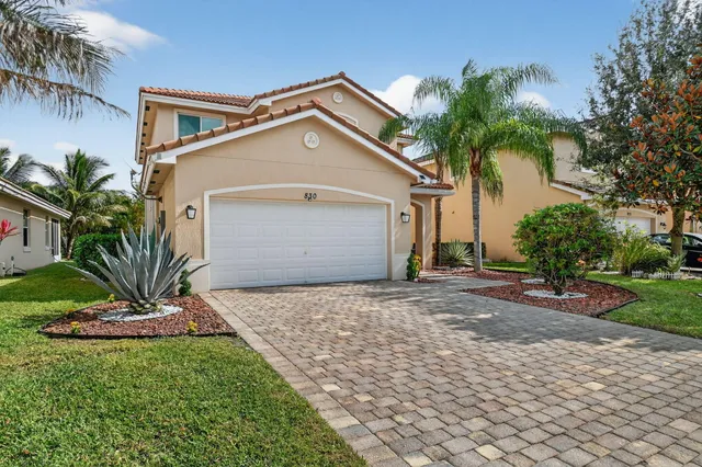 $549,000 | 830 Palm Tree Lane, West Palm Beach, FL 33415