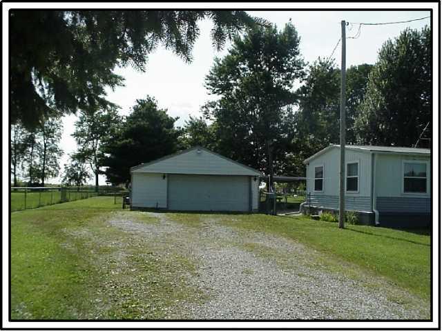 20860 Horton Road Sheridan, IN 46069 - Photo 4 of 12 Gallery Image 4