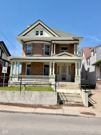 $279,000 | 1015 Delaware Street, Anderson, IN 46016