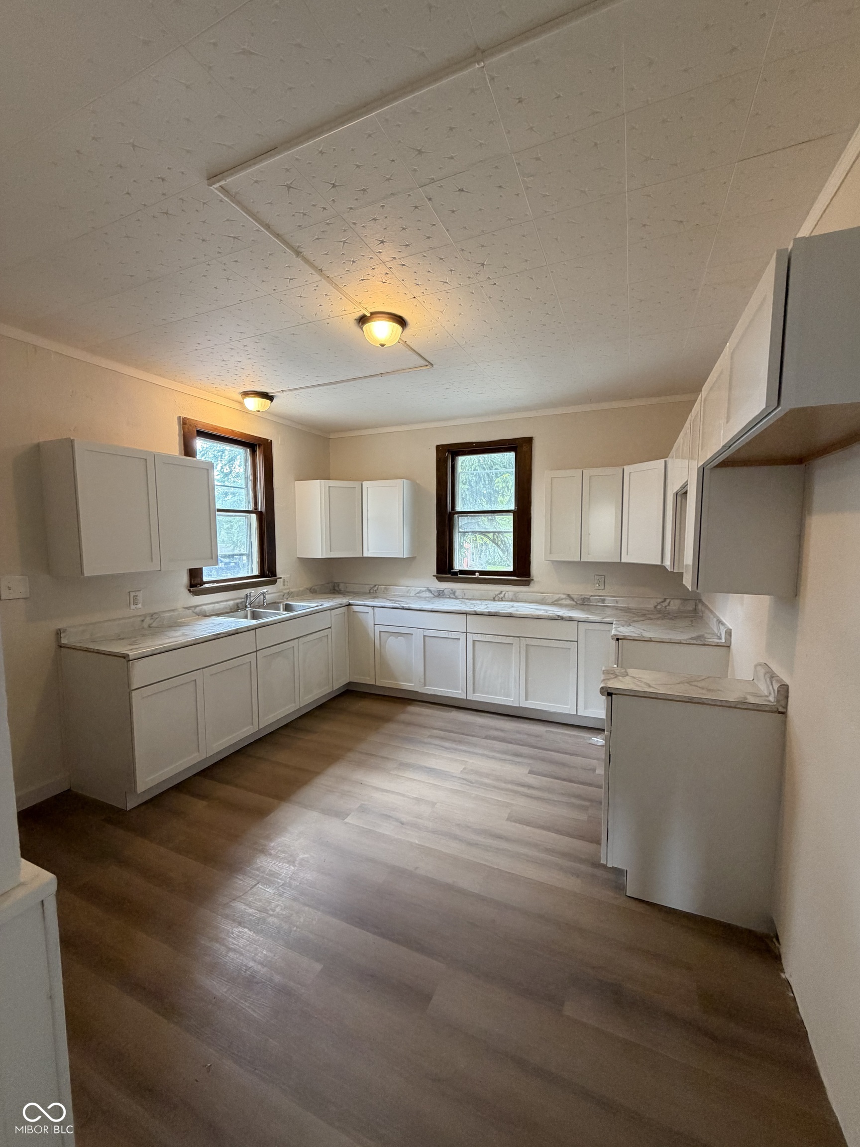 1015 Delaware Street Anderson, IN 46016 - Photo 13 of 33