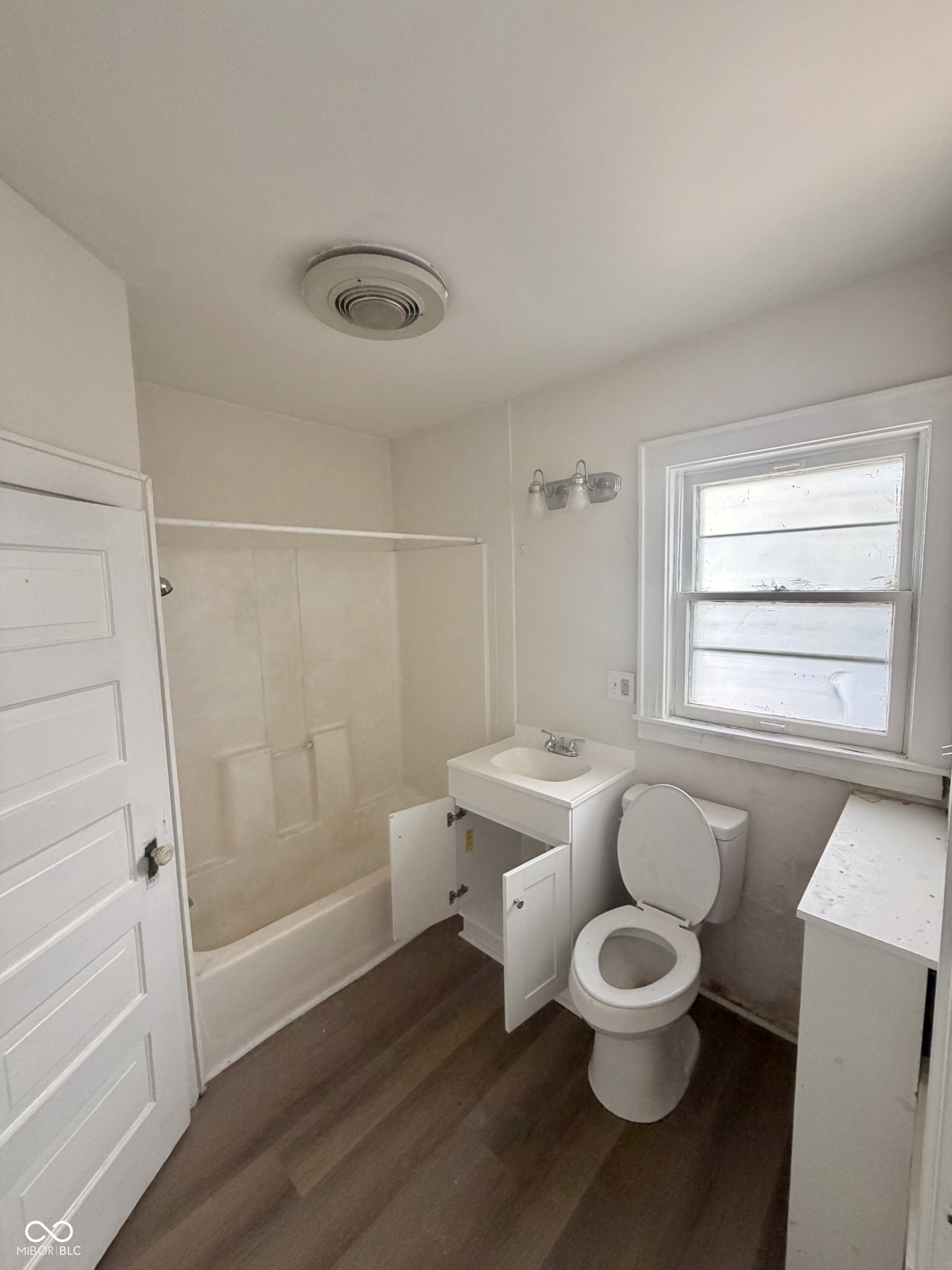 1015 Delaware Street Anderson, IN 46016 - Photo 15 of 33