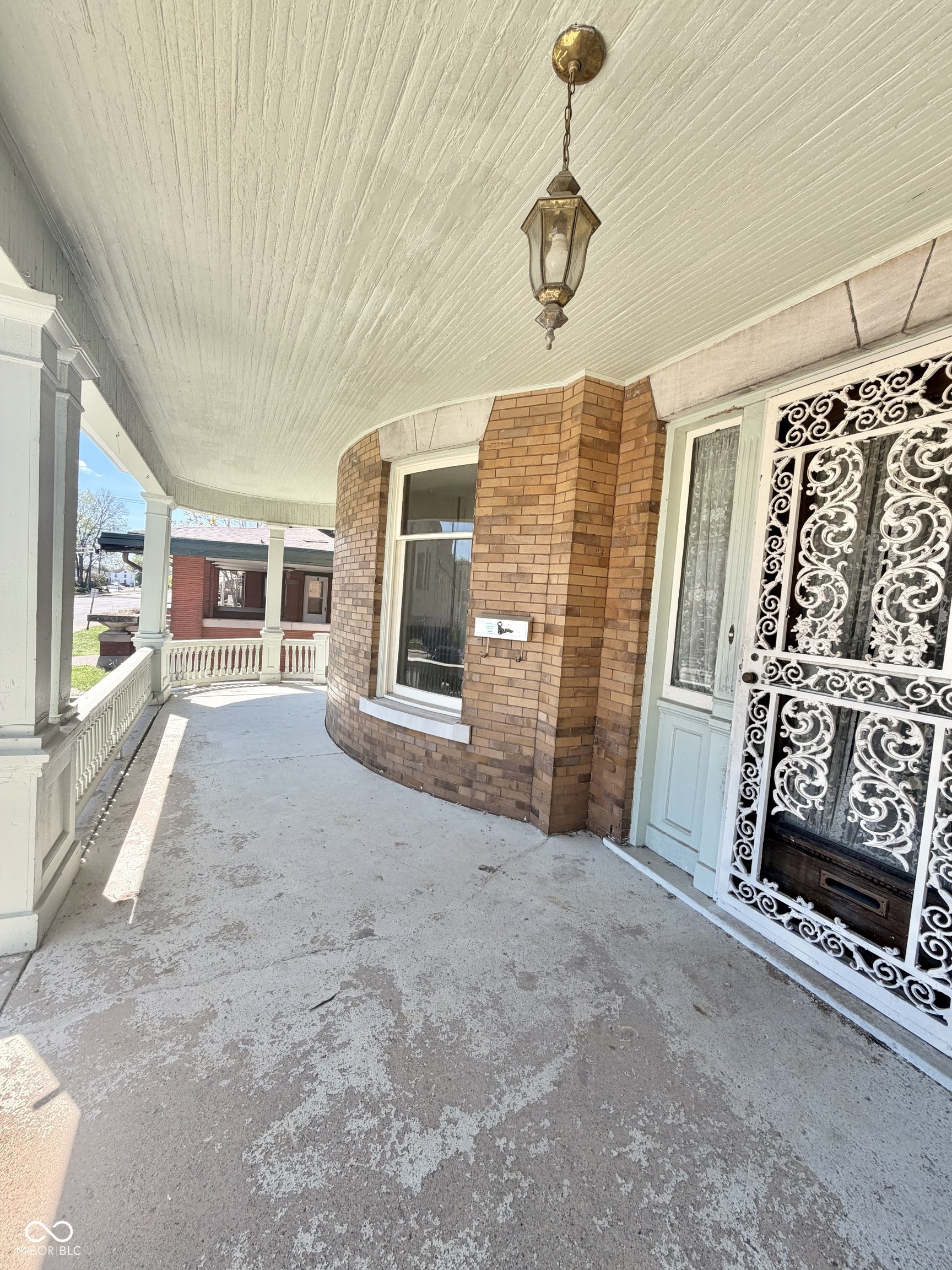 1015 Delaware Street Anderson, IN 46016 - Photo 6 of 33