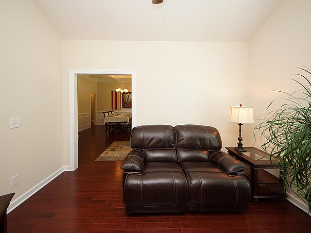 208 Ribbon Road Summerville, SC 29483 - Photo 8 of 59 08