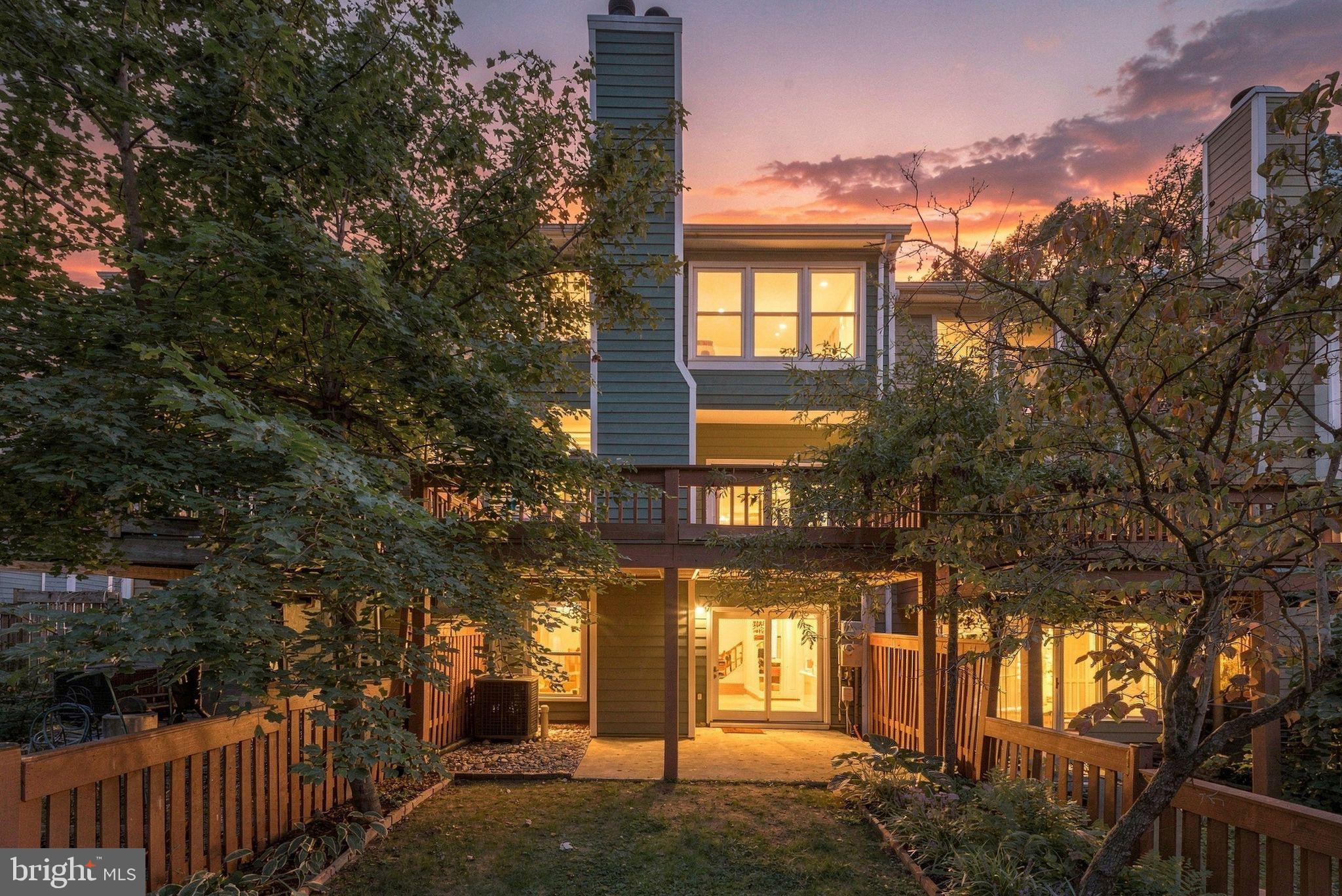 1606 Oak Spring Way Reston, VA 20190 - Photo 71 of 75 Gallery Image 71