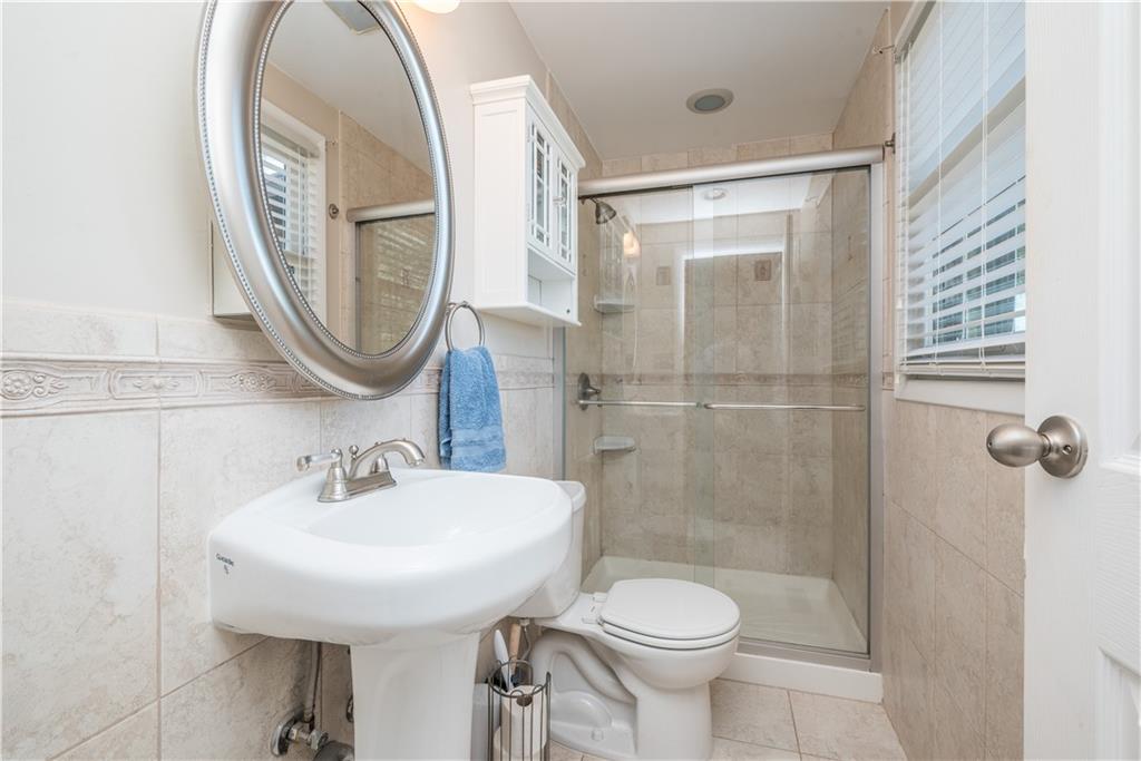 703 Meadowbrook Road Trafford, PA 15085 - Photo 25 of 50 Ensuite Bathroom
