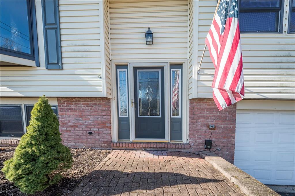 703 Meadowbrook Road Trafford, PA 15085 - Photo 3 of 50 Gallery Image 3