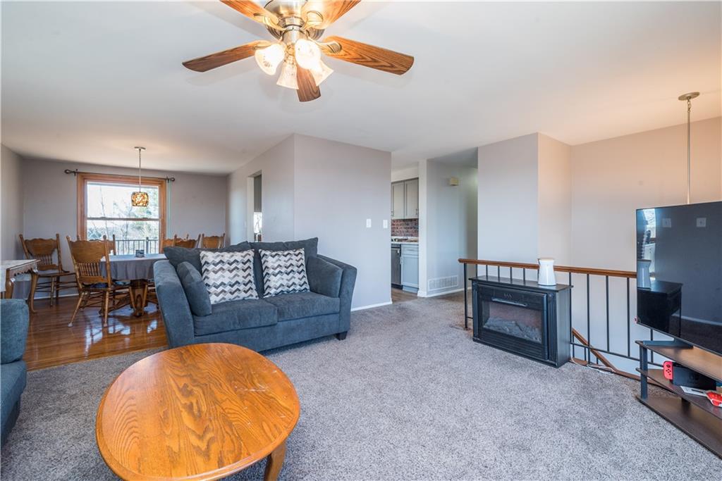 703 Meadowbrook Road Trafford, PA 15085 - Photo 9 of 50 Gallery Image 9
