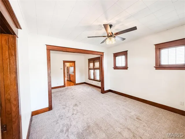 $235,000 | 977 West St Louis Street, Nashville, IL 62263