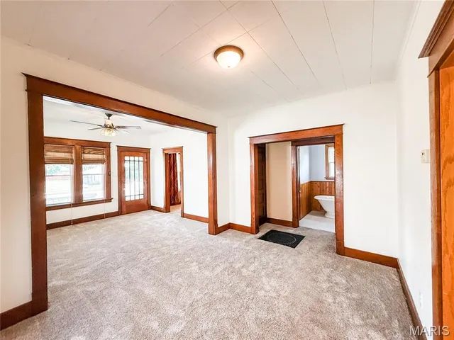 $235,000 | 977 West St Louis Street, Nashville, IL 62263