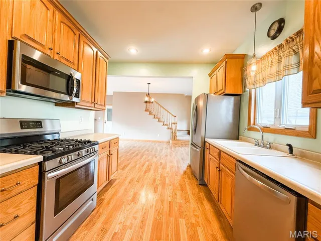 $235,000 | 977 West St Louis Street, Nashville, IL 62263