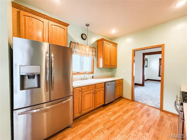 $235,000 | 977 West St Louis Street, Nashville, IL 62263