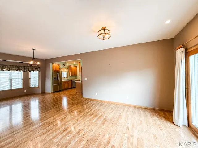 $235,000 | 977 West St Louis Street, Nashville, IL 62263