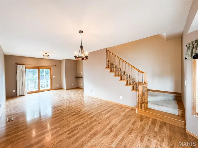 $235,000 | 977 West St Louis Street, Nashville, IL 62263