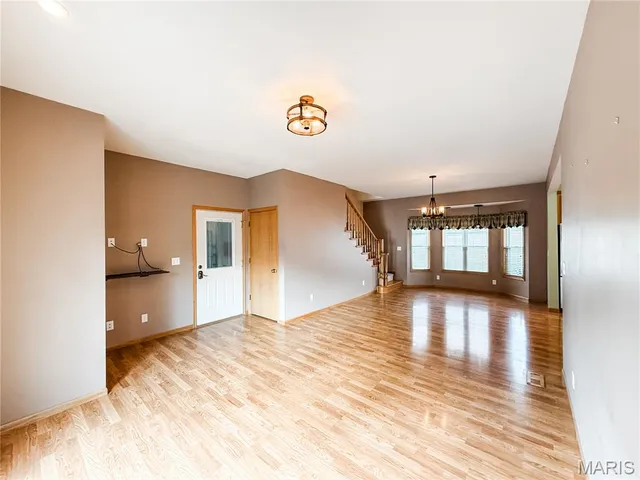 $235,000 | 977 West St Louis Street, Nashville, IL 62263