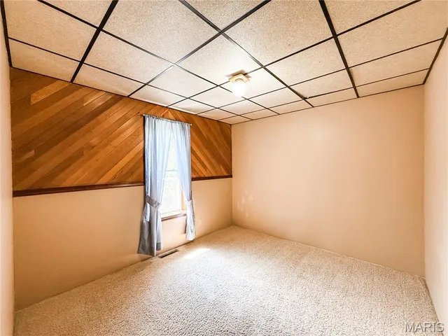 $235,000 | 977 West St Louis Street, Nashville, IL 62263