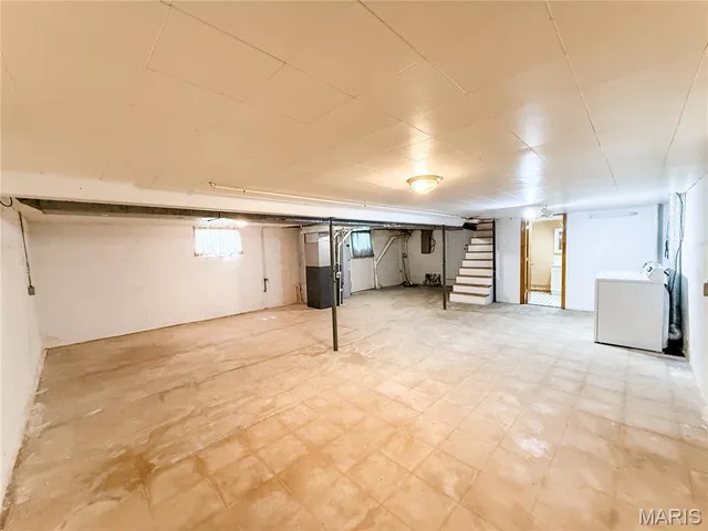 $235,000 | 977 West St Louis Street, Nashville, IL 62263