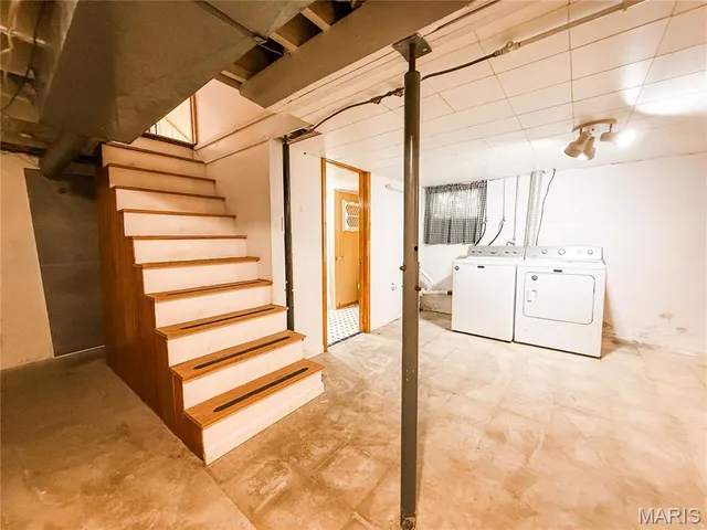 $235,000 | 977 West St Louis Street, Nashville, IL 62263