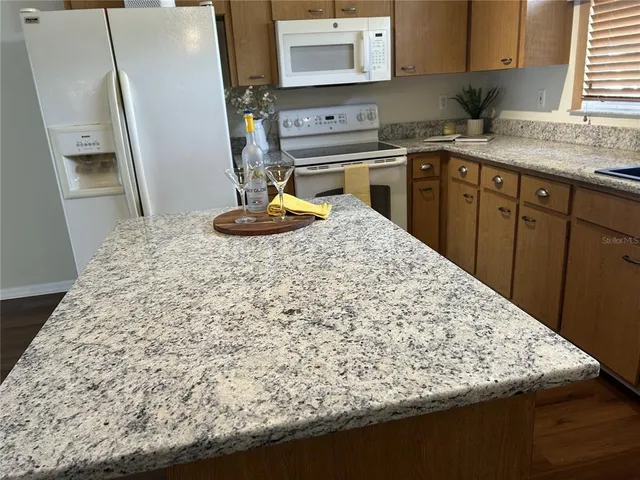 $2,600 | 2877 56th Ave Circle East, Bradenton, FL 34203