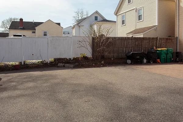 $559,900 | 87 Winn Street, Unit 1, Woburn, MA 01801