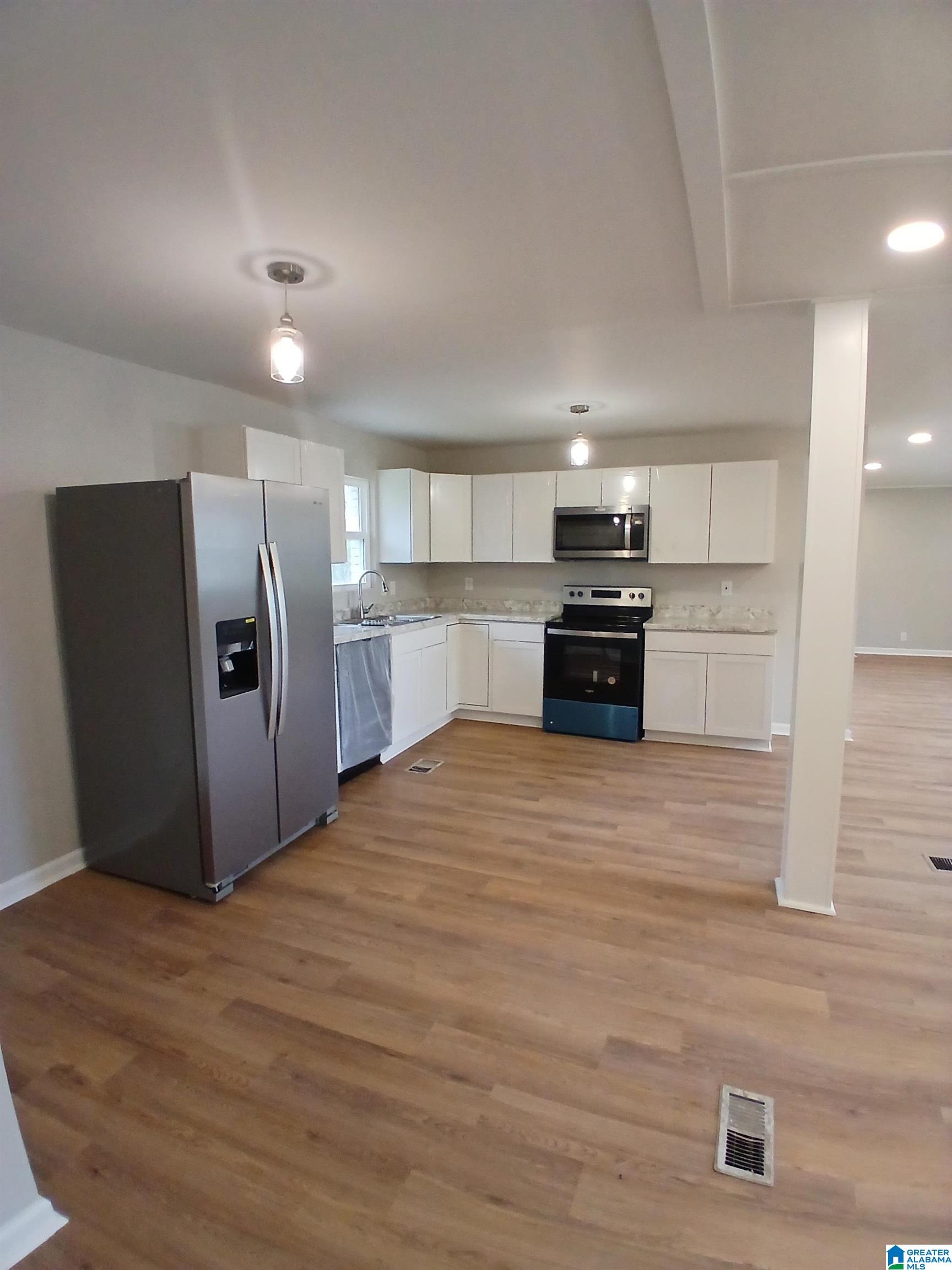 112 9th Street Pleasant Grove, AL 35127 - Photo 5 of 13