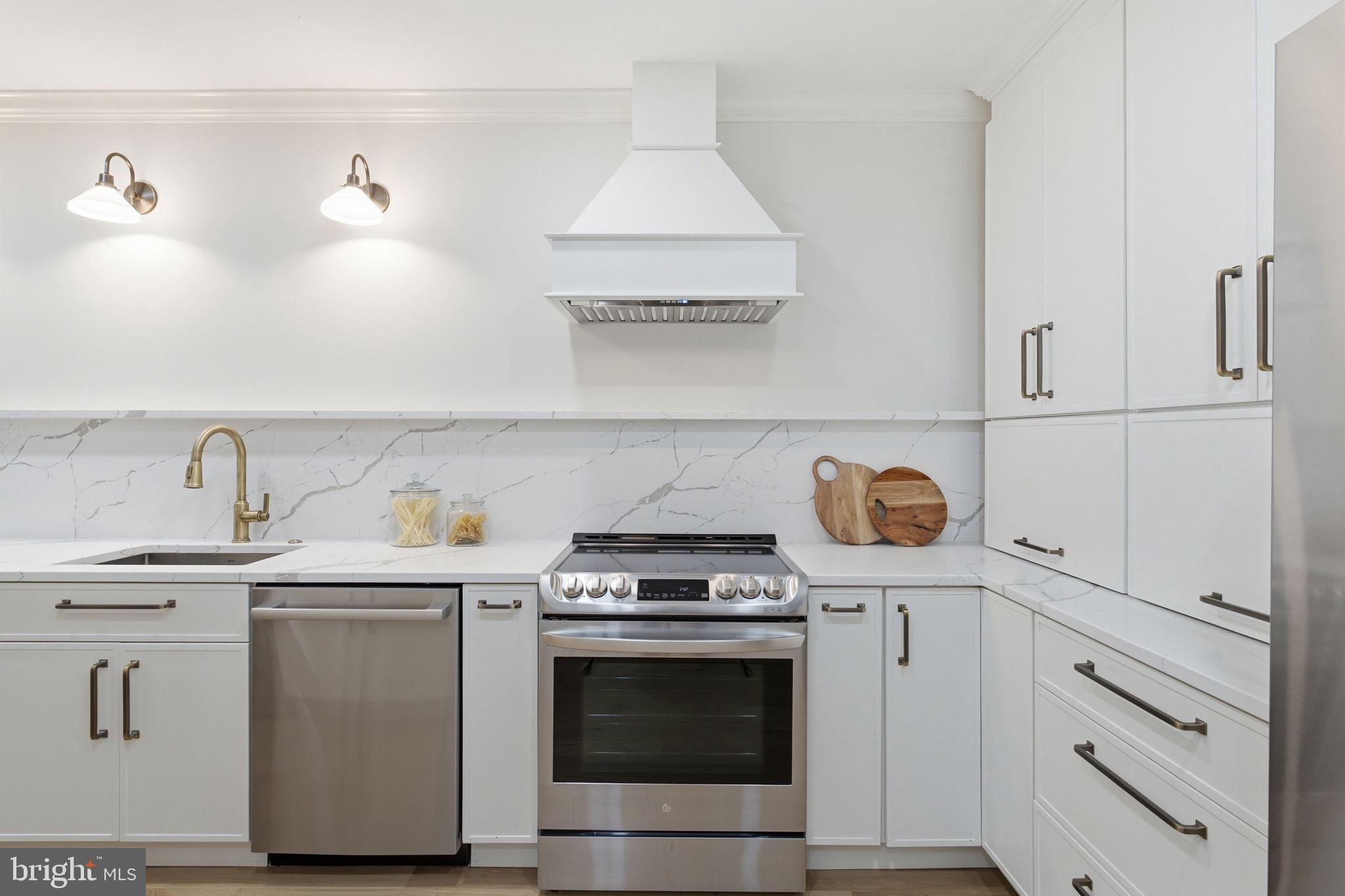3287 Sutton Place Northwest, Unit D Washington, DC 20016 - Photo 53 of 95