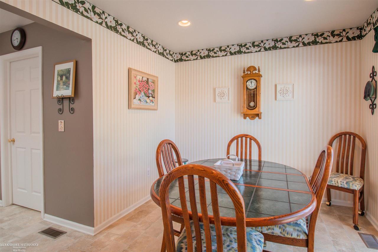 50156 Raleigh Court Macomb, MI 48044 - Photo 18 of 47 50076162-17.JPG