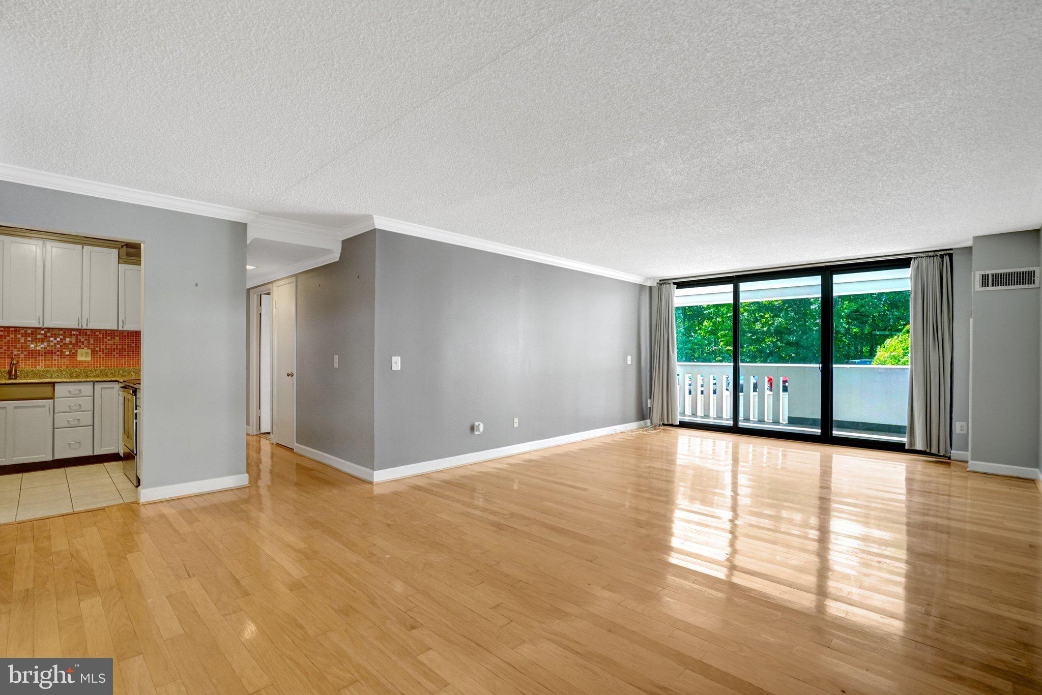 6101 Edsall Road, Unit 302 Alexandria, VA 22304 - Photo 7 of 54