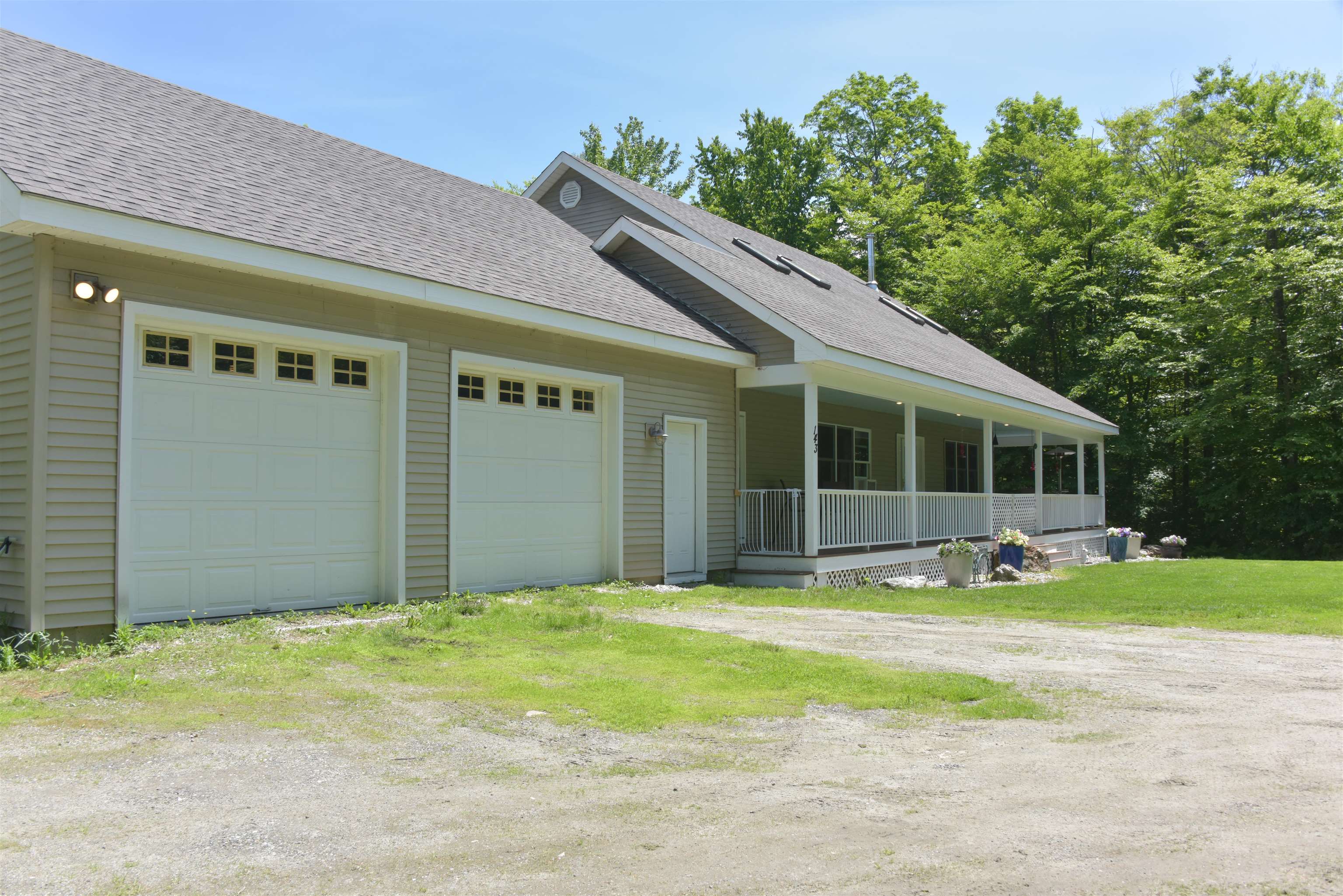 143 Ledge Road Duxbury, VT 05676 - Photo 2 of 40 Gallery Image 2