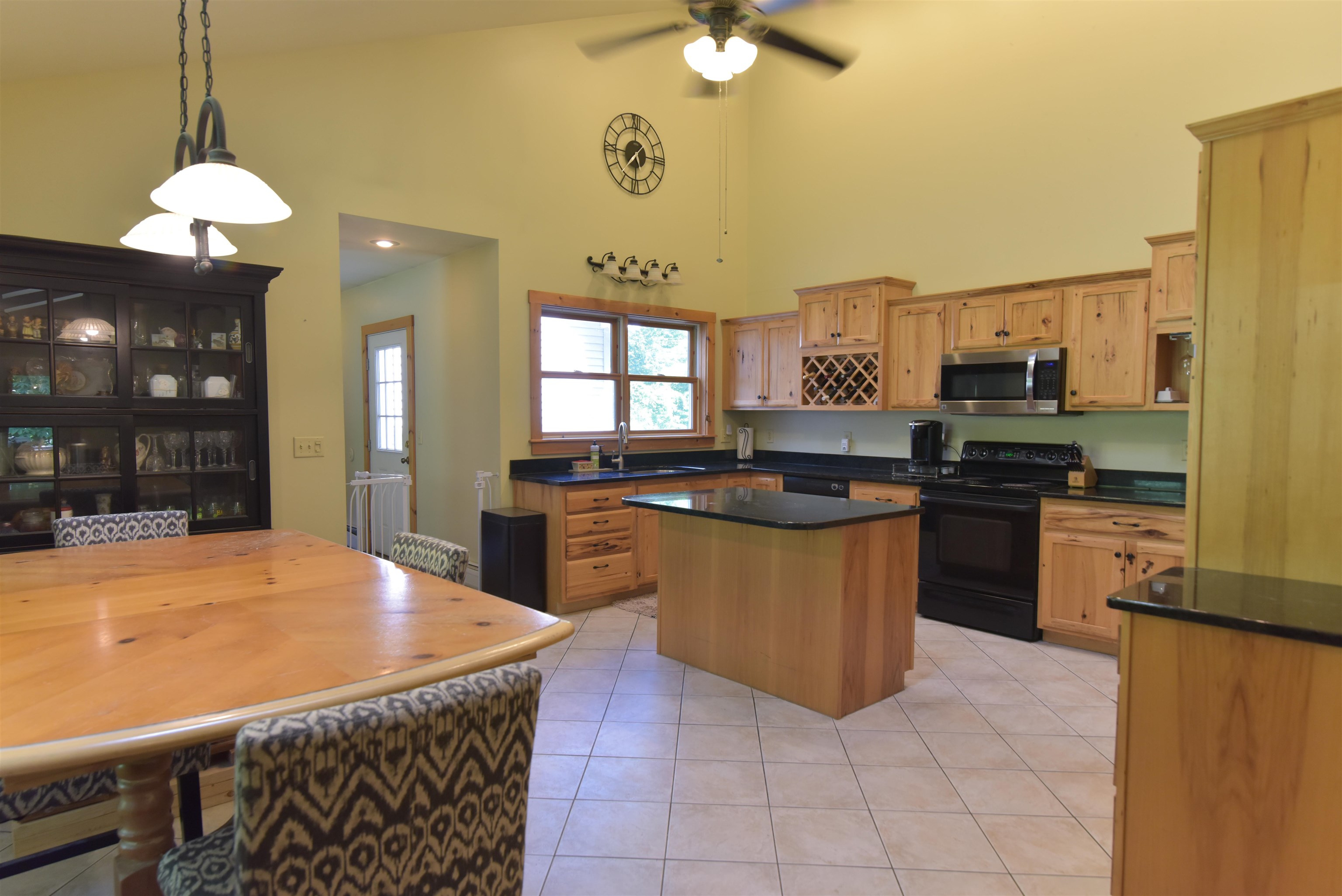 143 Ledge Road Duxbury, VT 05676 - Photo 9 of 40 Gallery Image 9