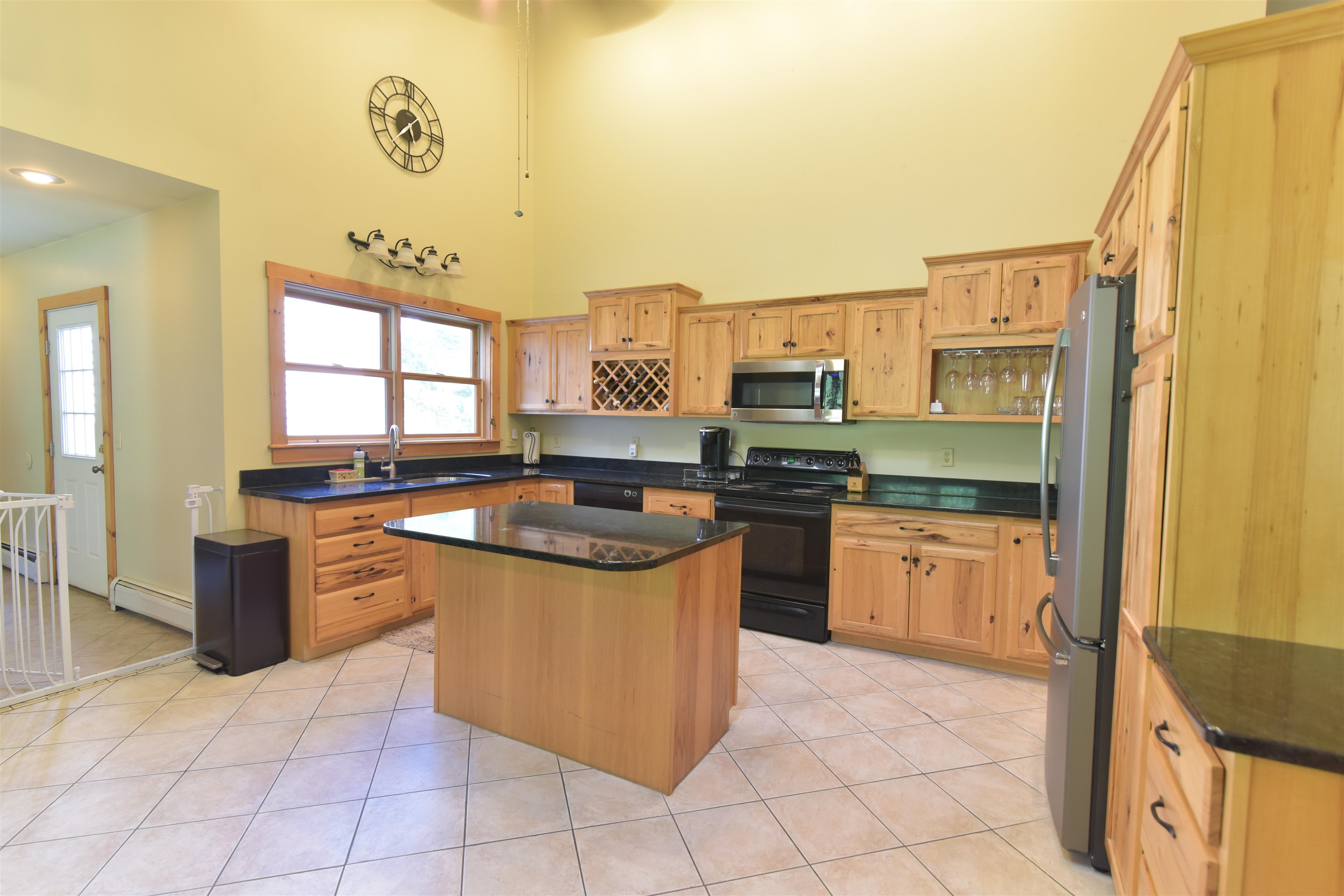 143 Ledge Road Duxbury, VT 05676 - Photo 10 of 40 Gallery Image 10