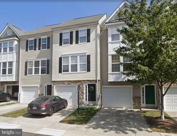 $3,150 | 23052 Fontwell Square, Sterling, VA 20166