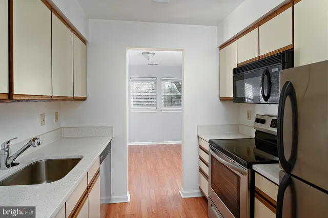 $1,900 | 8360 Montgomery Run Road, Unit G, Ellicott City, MD 21043