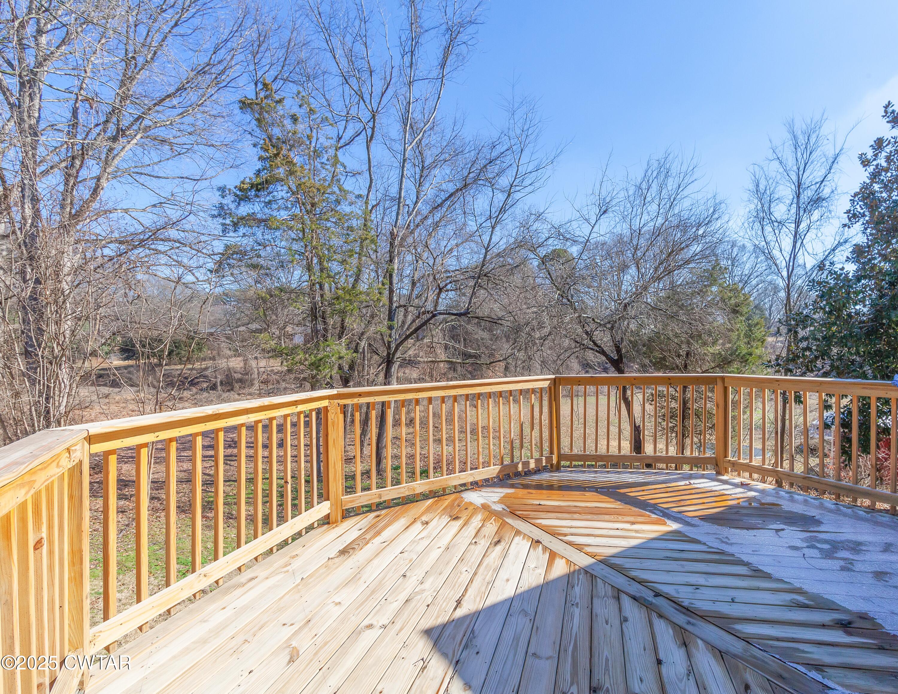 364 Wallace Road Jackson, TN 38305 - Photo 4 of 20 20250520_202352