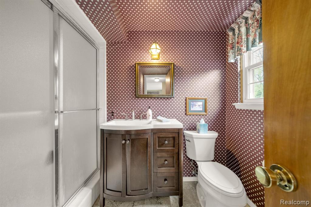 29958 Barwell Road Farmington Hills, MI 48334 - Photo 33 of 48