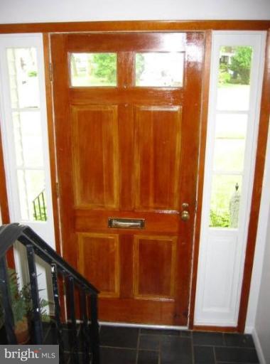 220 Rickswood Road Lutherville-Timonium, MD 21093 - Photo 14 of 24 Entrance / Foyer