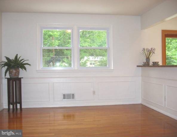 220 Rickswood Road Lutherville-Timonium, MD 21093 - Photo 3 of 24 Dining Room