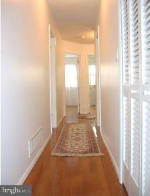 220 Rickswood Road Lutherville-Timonium, MD 21093 - Photo 22 of 24 Hallway