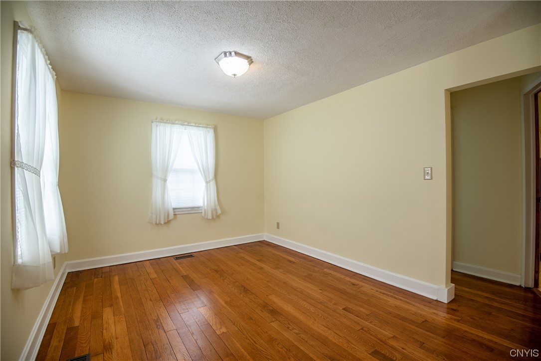 810 Massena Avenue Rome, NY 13440 - Photo 5 of 24