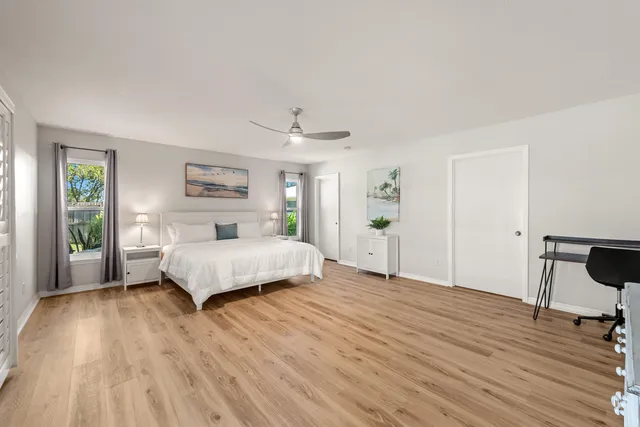 a view of a workspace with furniture