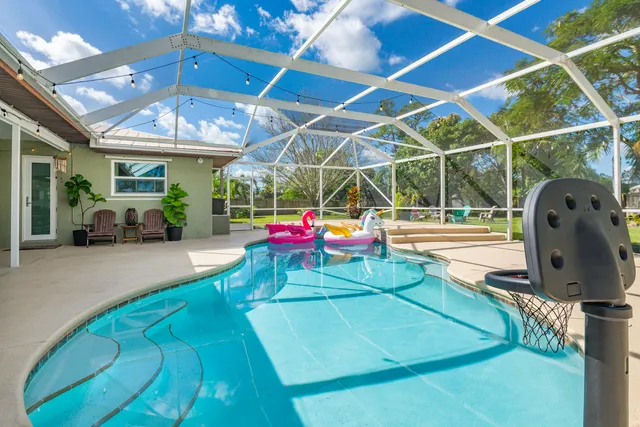 a house view with a sitting space and garden view