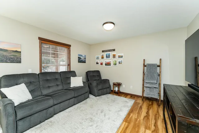 $547,500 | 1310 Lone Pine Drive Southwest, Rochester, MN 55902