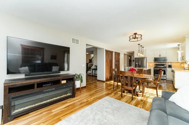 $547,500 | 1310 Lone Pine Drive Southwest, Rochester, MN 55902