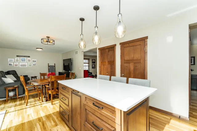 $547,500 | 1310 Lone Pine Drive Southwest, Rochester, MN 55902