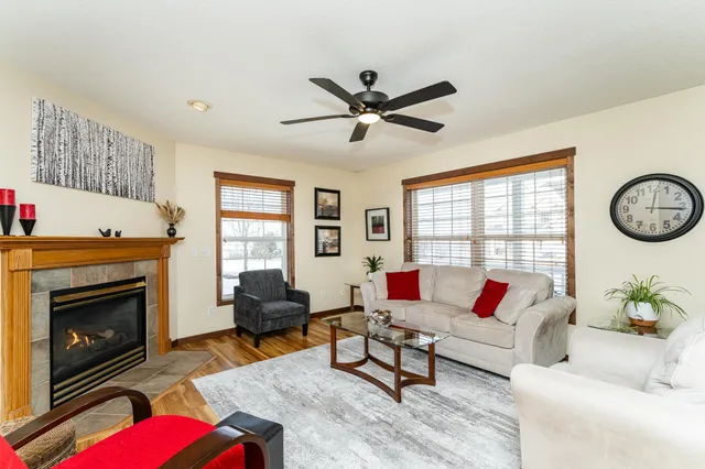 $547,500 | 1310 Lone Pine Drive Southwest, Rochester, MN 55902